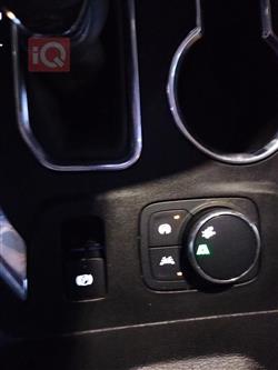 شێڤرۆلێت تراڤێرس